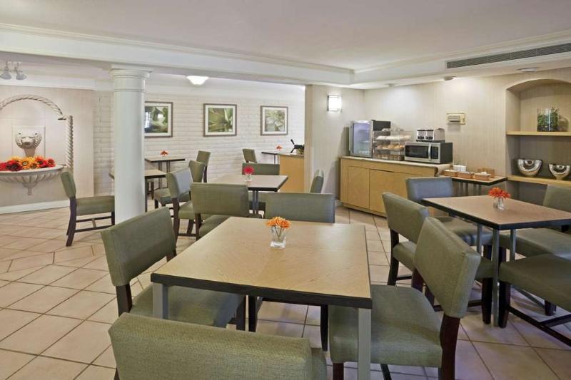 La Quinta Inn By Wyndham Phoenix Sky Harbor Airport Tempe Kültér fotó